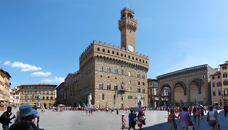 piazza della signoria palazzo vecchio tower climbing